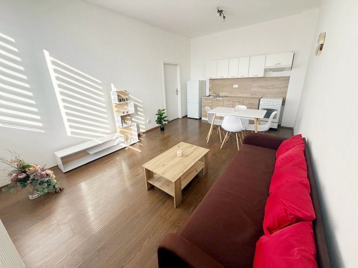 Výborná ponuka -2 izb.byt po komplet.rekonštrukcii s výťahom - 5