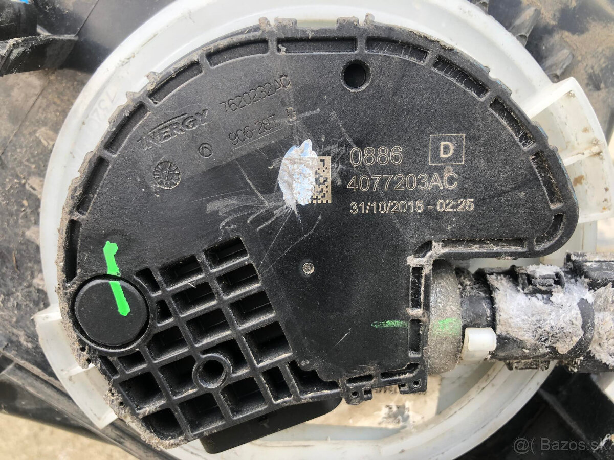 Čerpadlo + nádrž AdBlue Audi Q7 4M (4M0131878BF) - 5