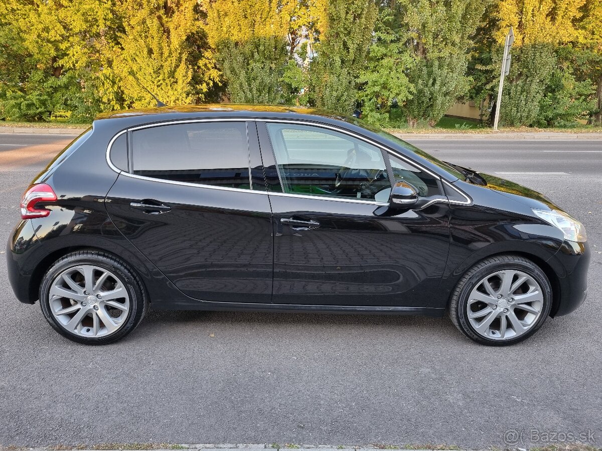 ===Peugeot 208=== - 5
