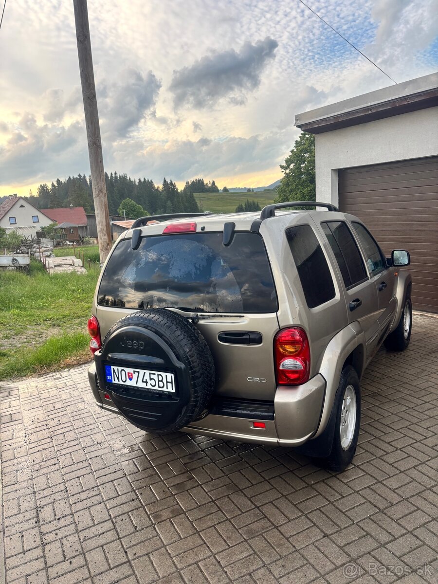 Jeep cherokee KJ - 5