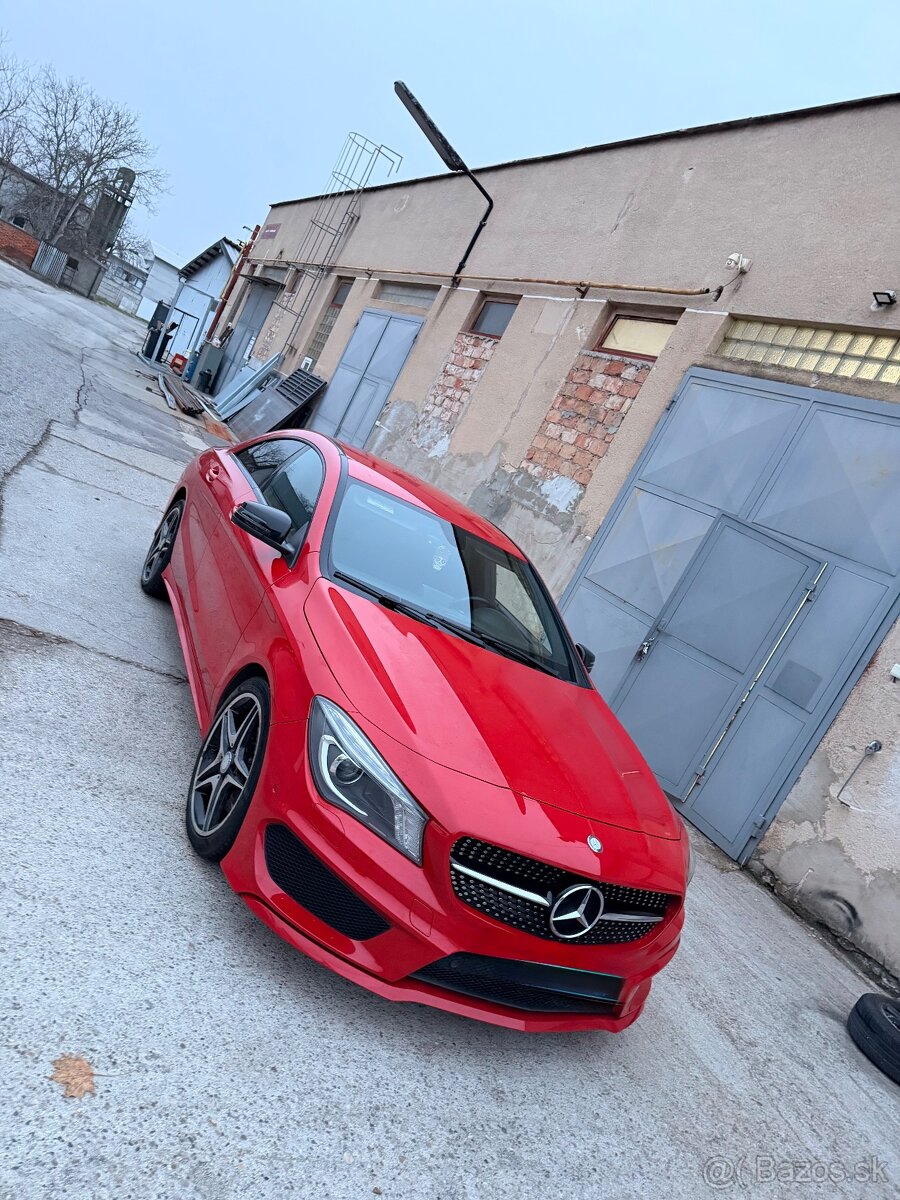 Mercedes-Benz CLA 220CDi AMG - 5
