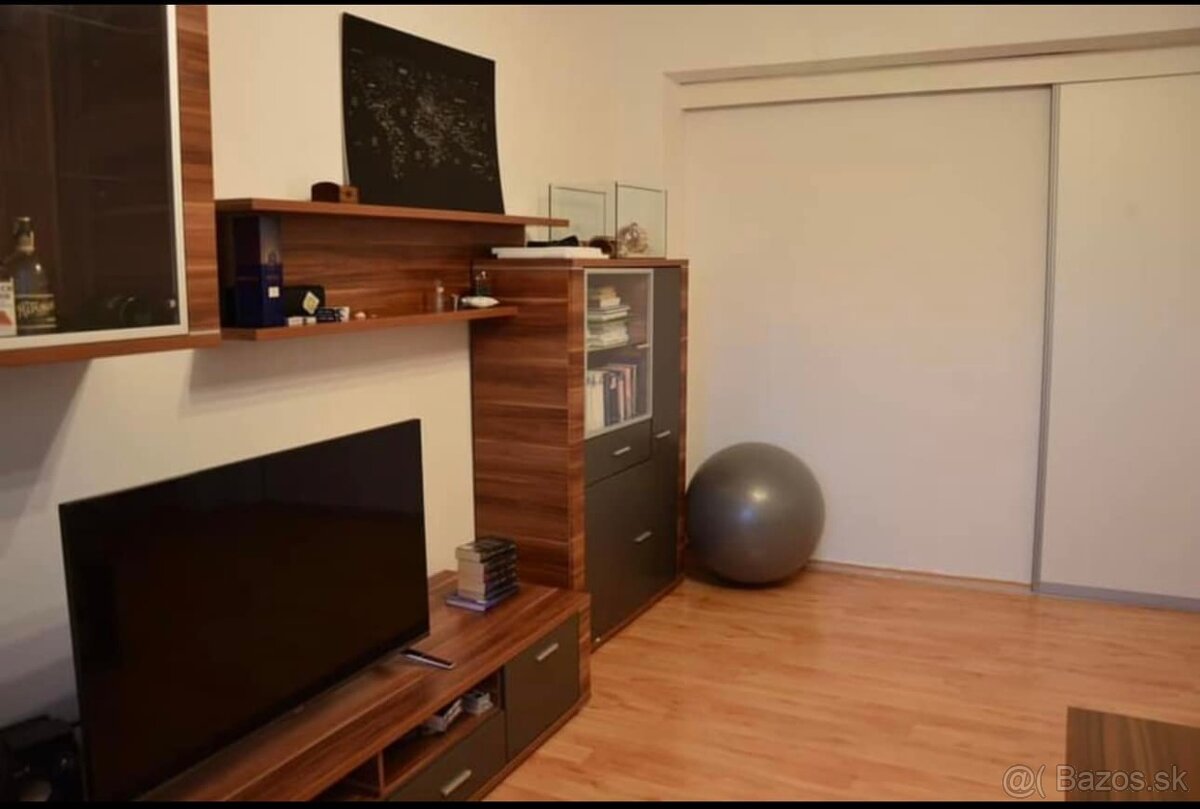 Predaj 2-izbového bytu v tehlovej bytovke, uzavretý areál - 5