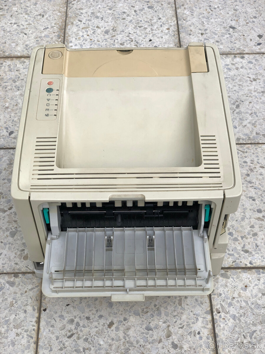 laserová tlačiareň HP LaserJet P2014 s paralelným portom - 5