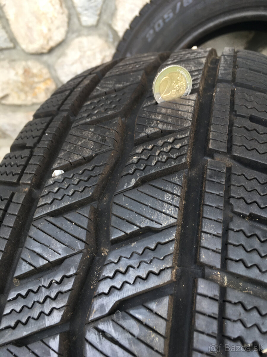 BF GOODRICH HANKOOK 205/65R16C - 5