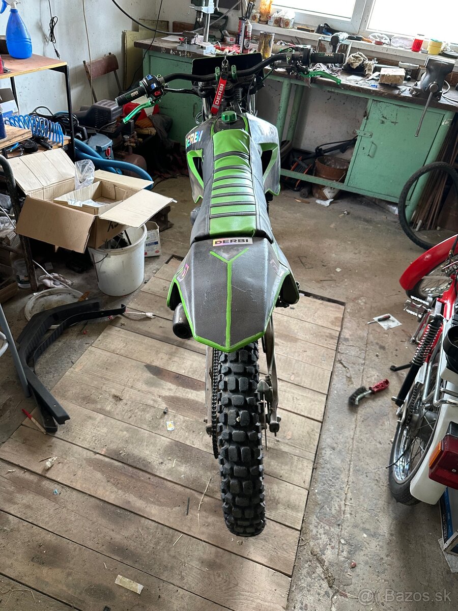 Derbi senda