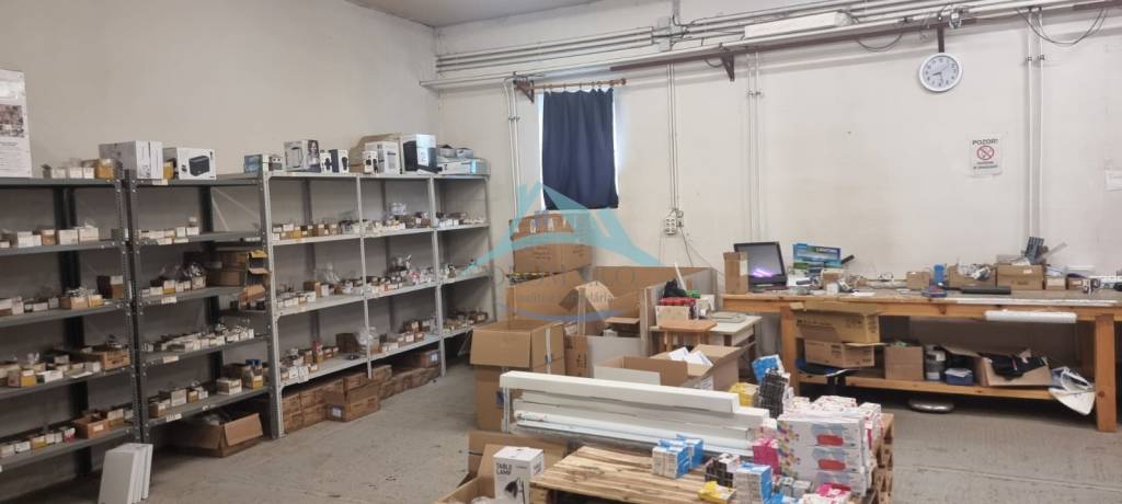 LOGISTICKÉ CENTRUM PRI TRANZITNOM KORIDORE - 5