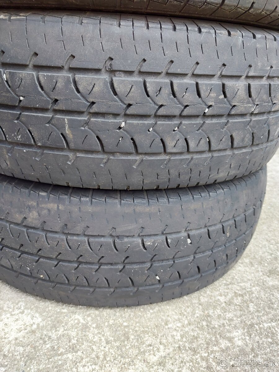 Predám pneu na T5 T6 - 5