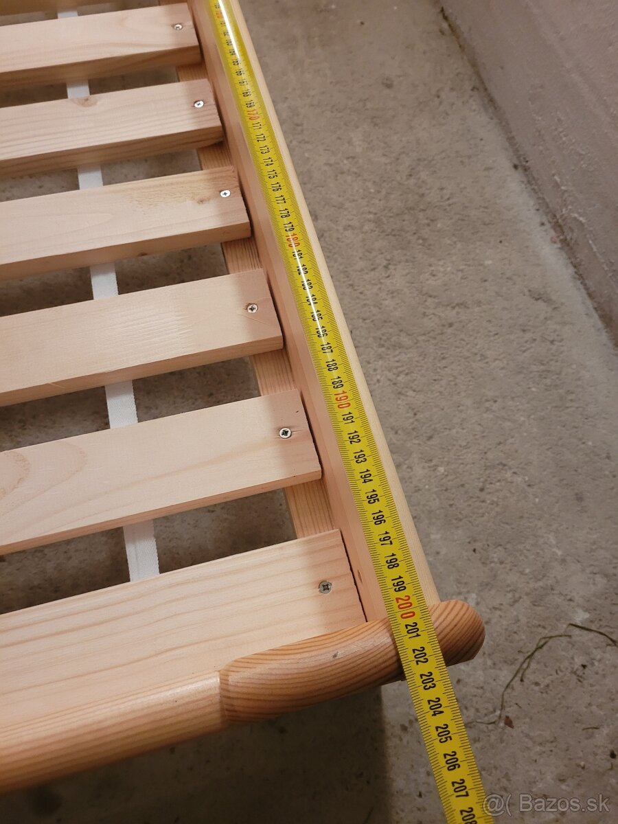 Predám drevenú postel - 5