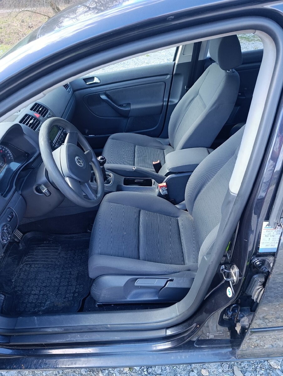 Volkswagen Golf V - 5