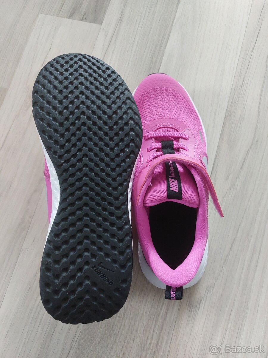 Nike 34 - 5