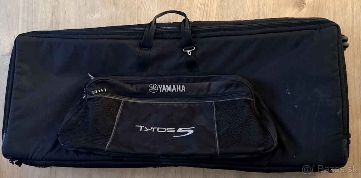 Yamaha Tyros 5 - 5