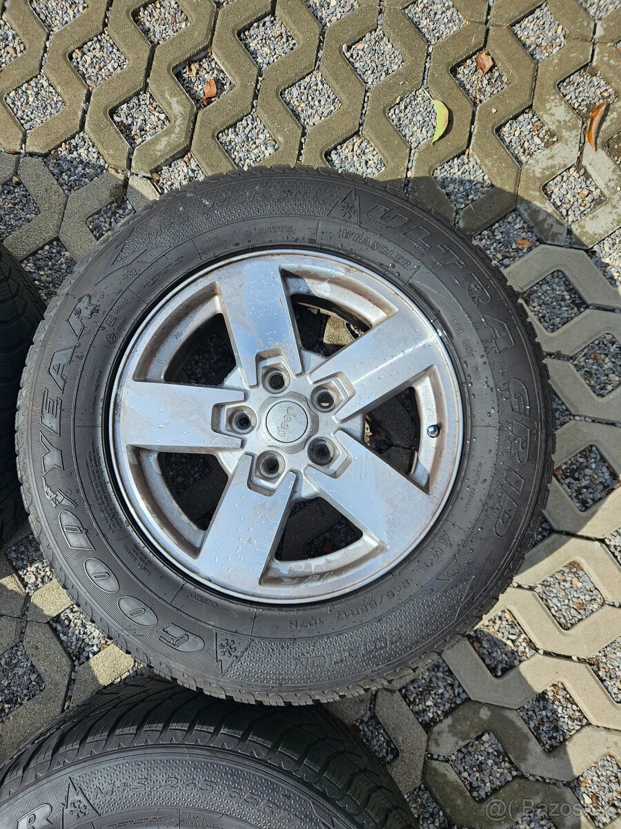 Jeep R17 - 5