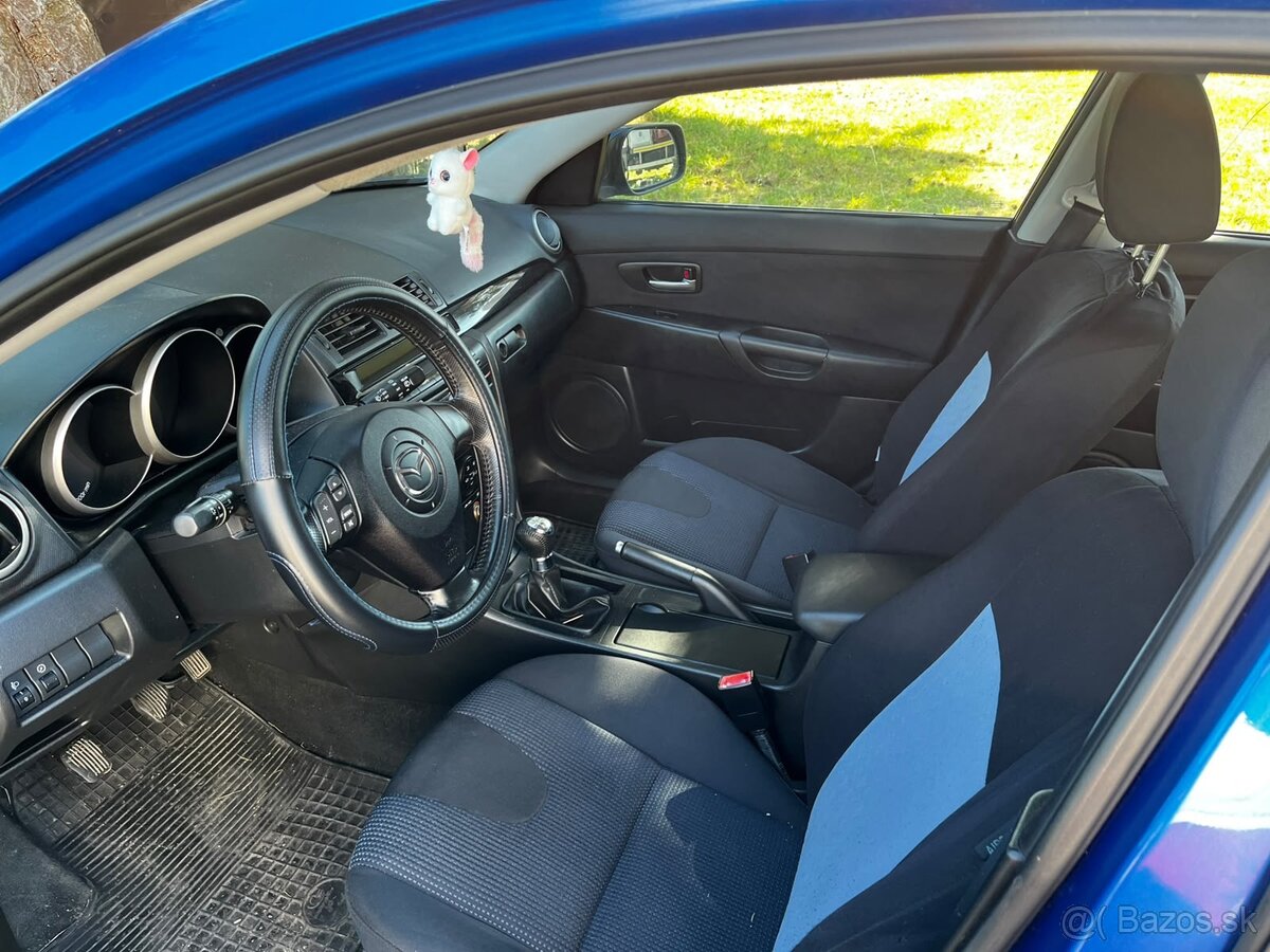 Mazda 3 v celku na náhradné diely - 5