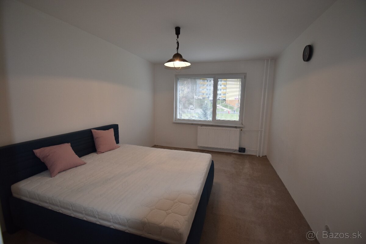 Priestranný, zrekonštruovaný 4-izbový byt, ul.Klačno - 5