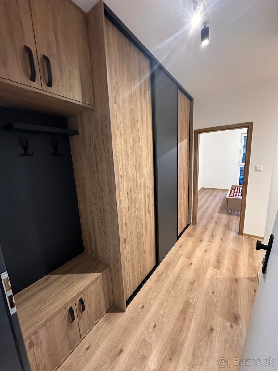 Prenájom 2-izbového bytu v novostavbe s garažou - 5