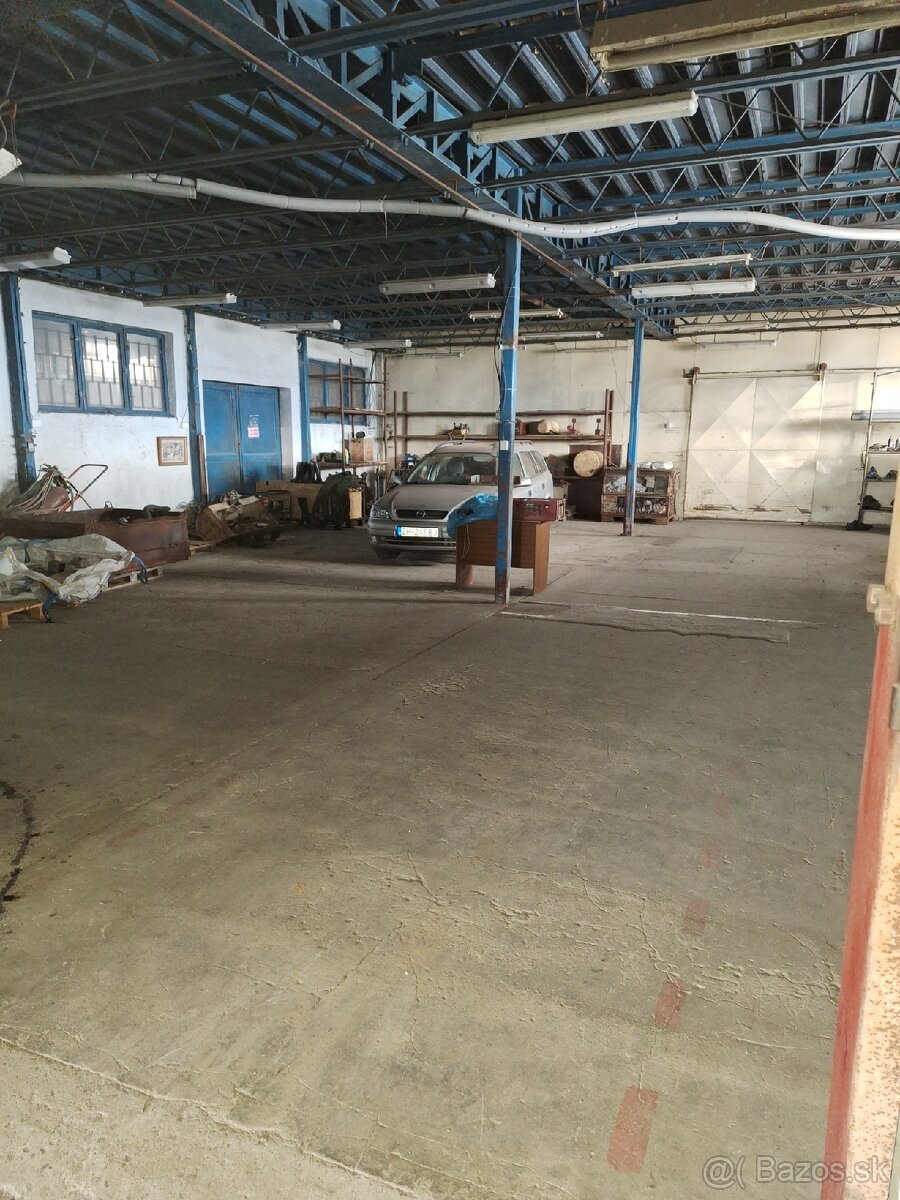Prenajom skladových priestorov o celkovej rozlohe 960 m2 - 5
