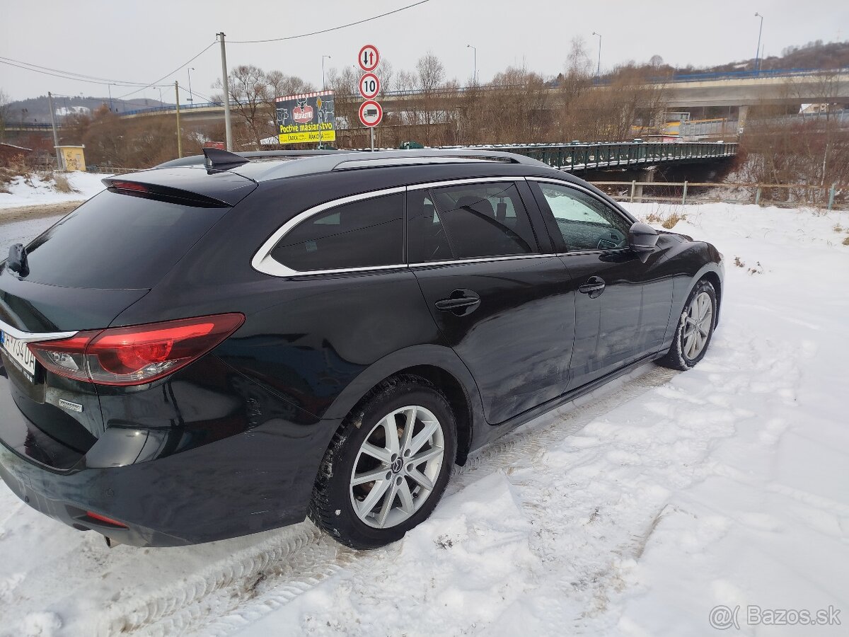 Mazda 6 Vagon 4x4 - 5