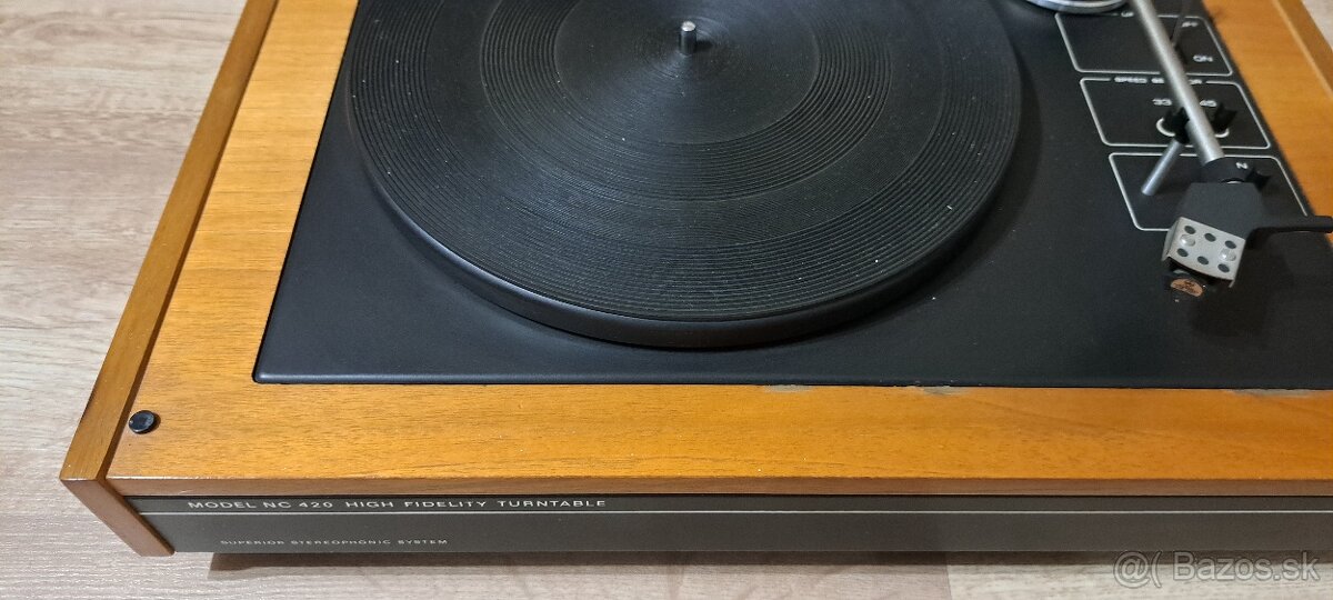 Tesla gramofon NC 420 - 5