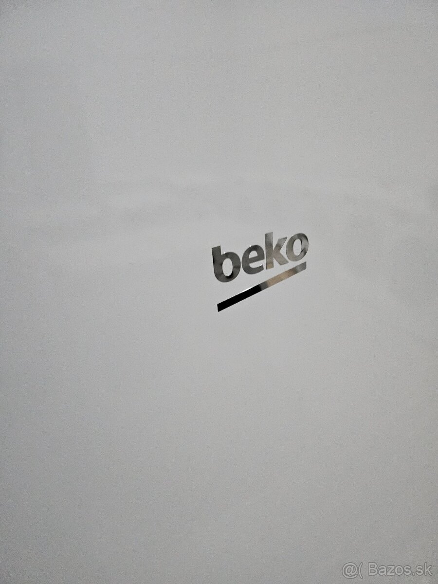 Chladnicka Beko nova - 5