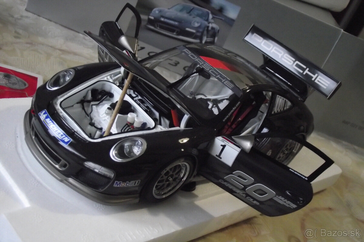 1:18 Porsche 911 - 5
