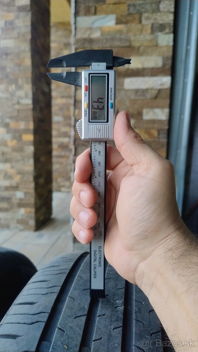 Continental EcoContact 235/55 R18 - 5