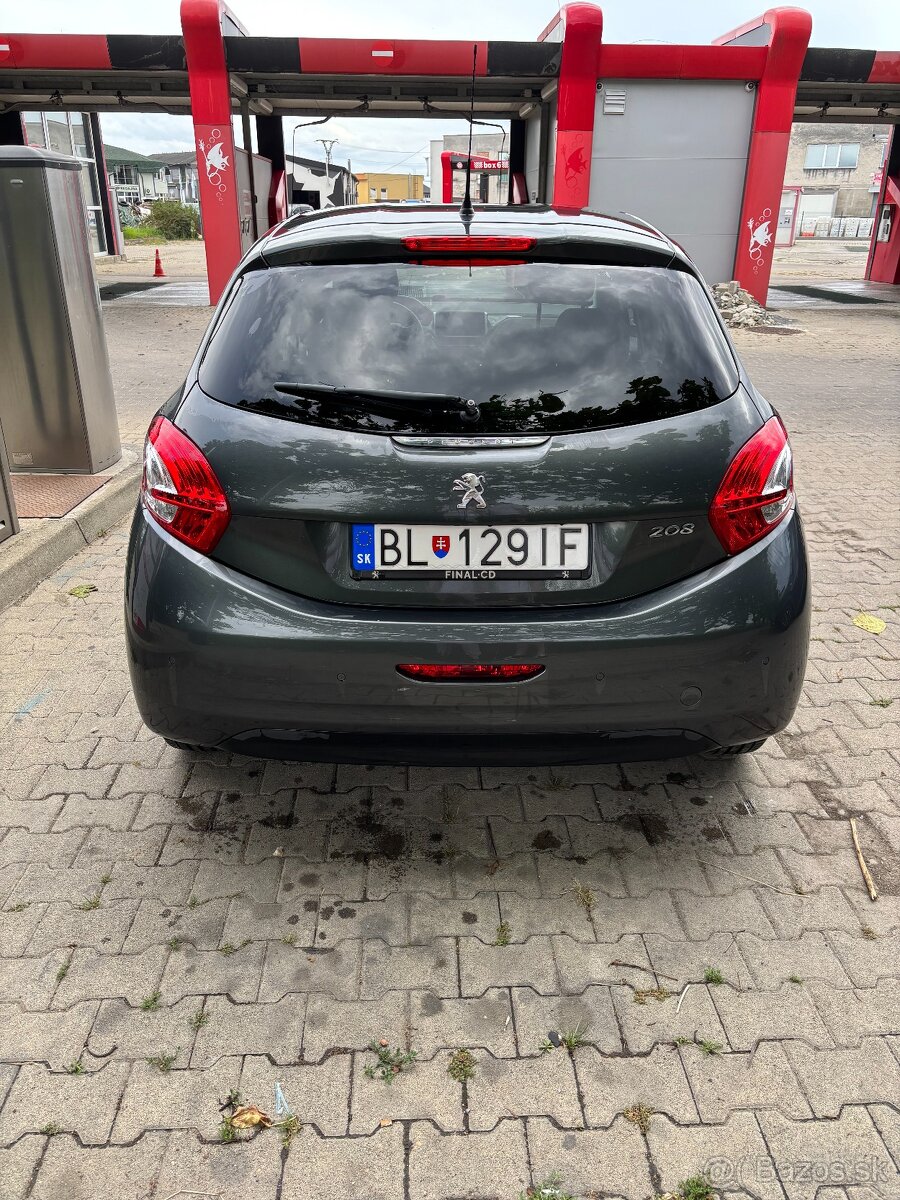 Peugeot 208 / 2014 / 1.2 Benzín - 5