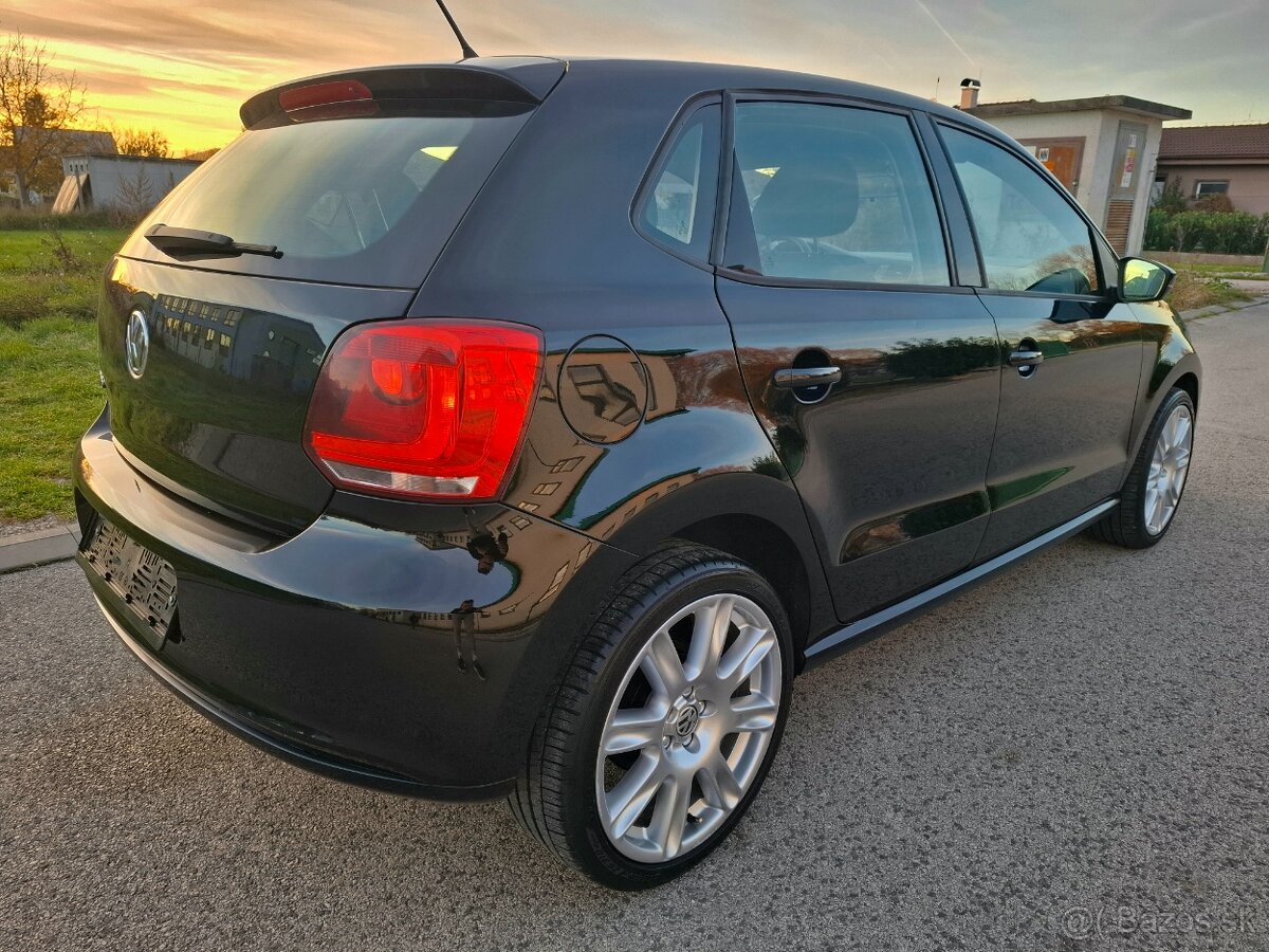 VOLKSWAGEN POLO 1.2 TRENDLINE - 5