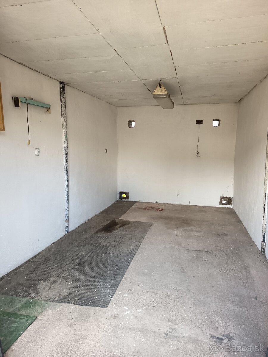 Garáž v Poprade - 5