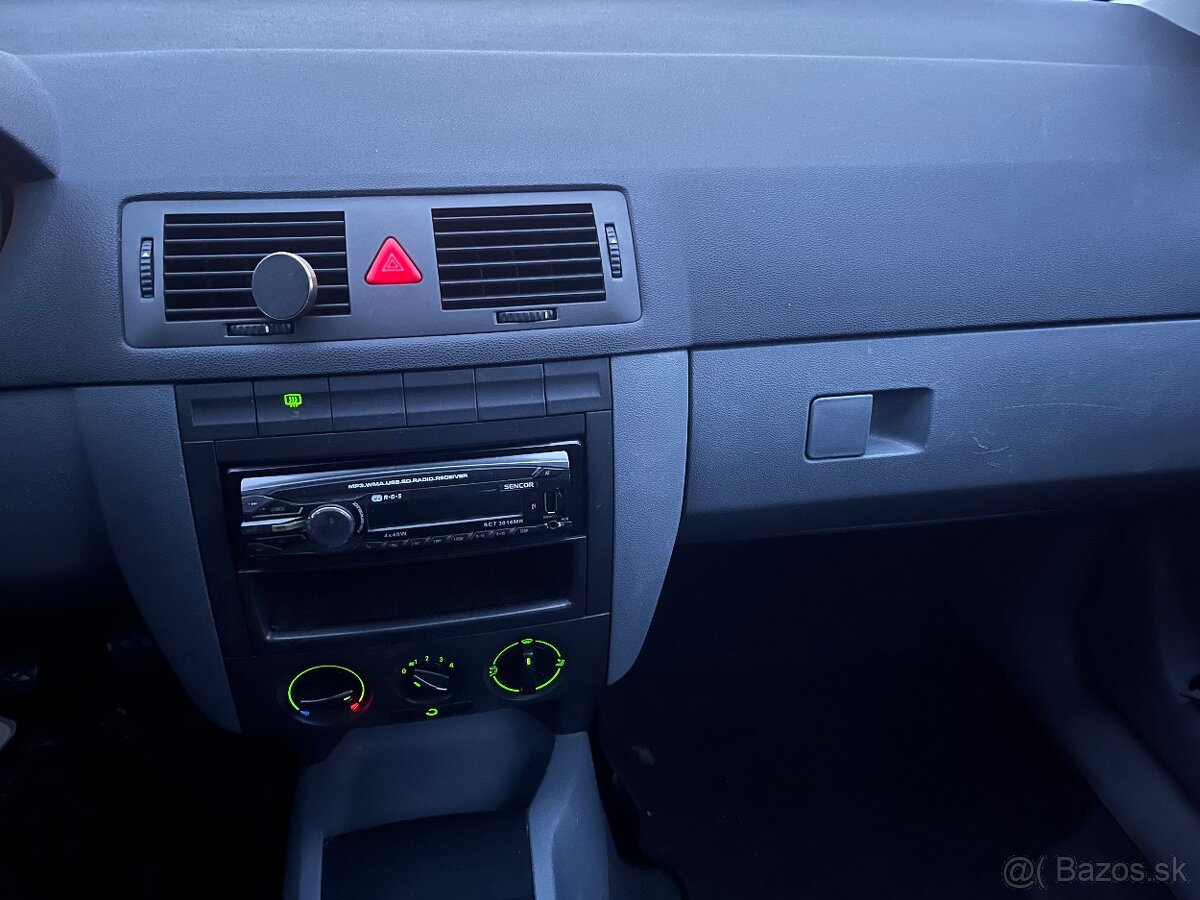 Škoda Fábia 1.2HTP - 5