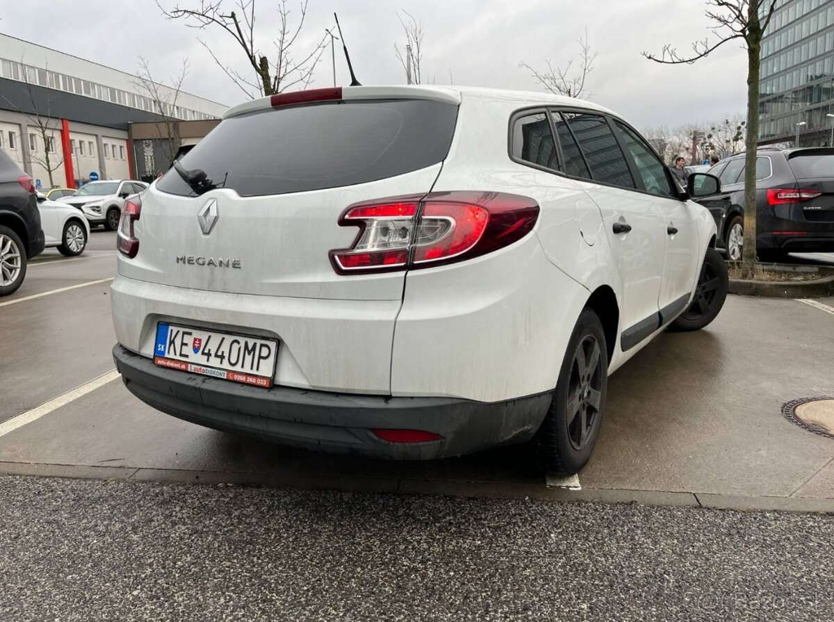 Renault Megane 1.6i - 5