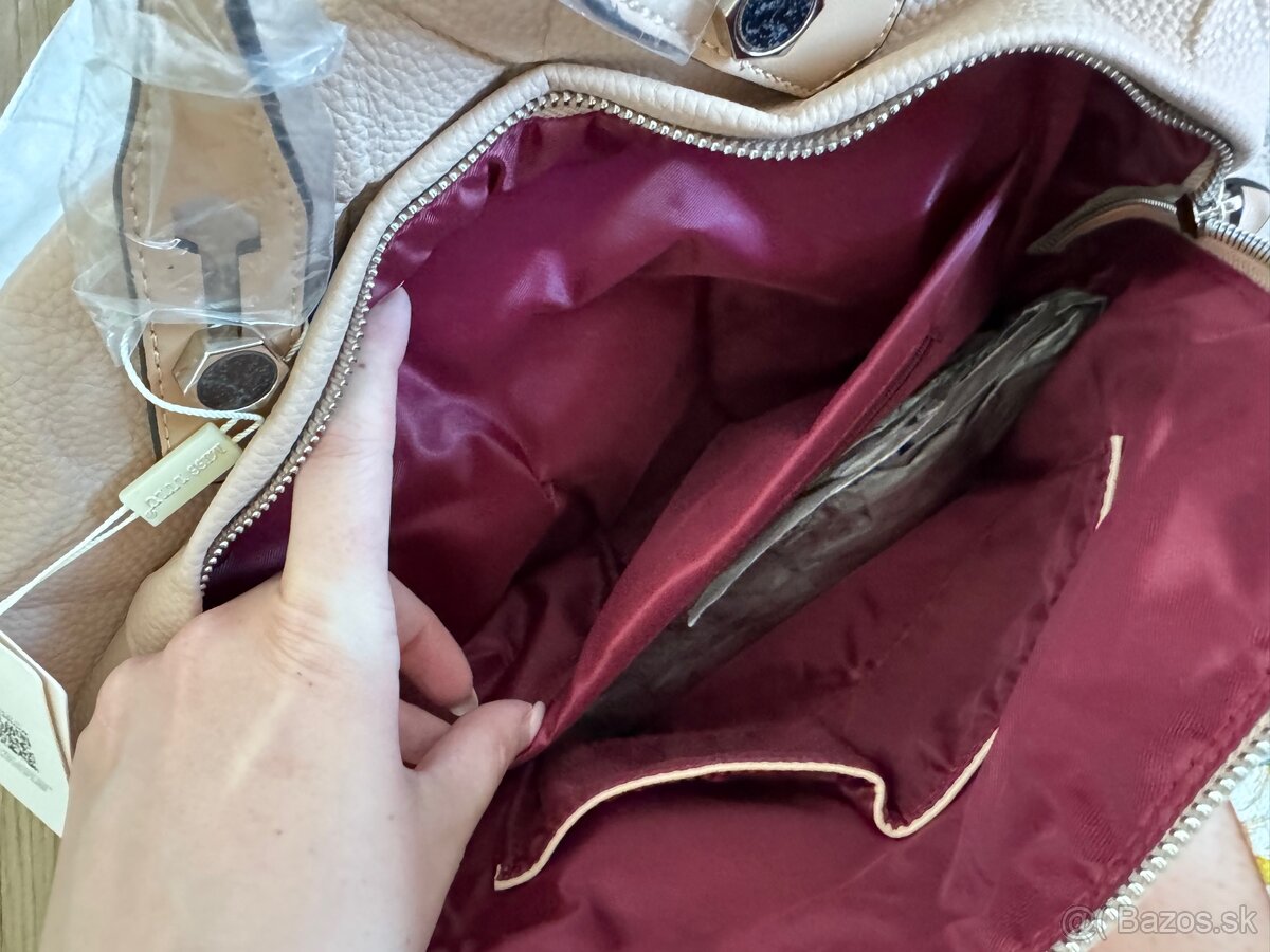 Krásny kvalitný ruksak - 5