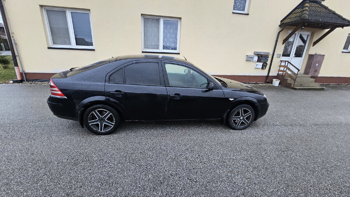 Ford Mondeo 2.0L - 5