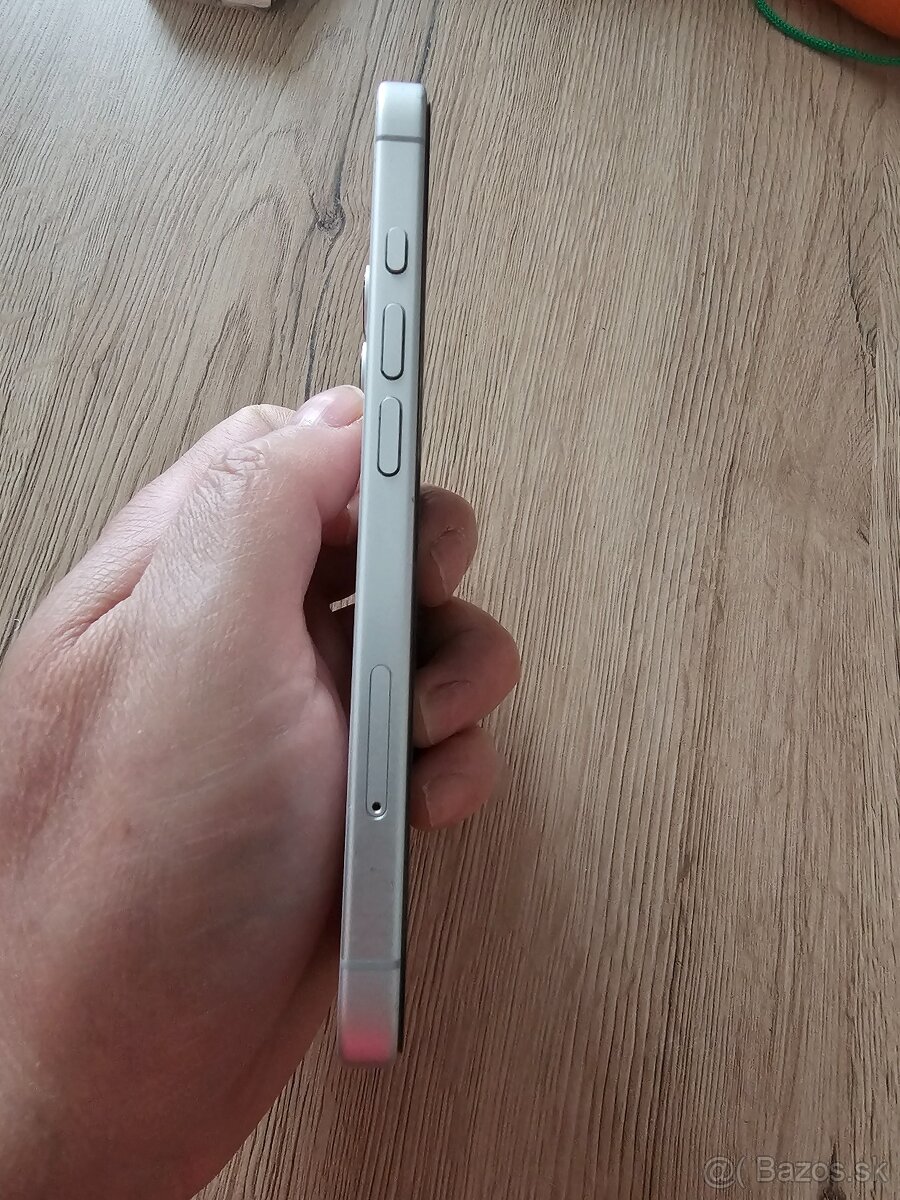 IPHONE 16 - 5
