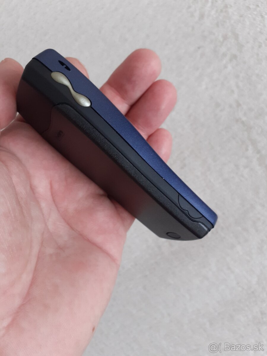 NOKIA 8210 - 5