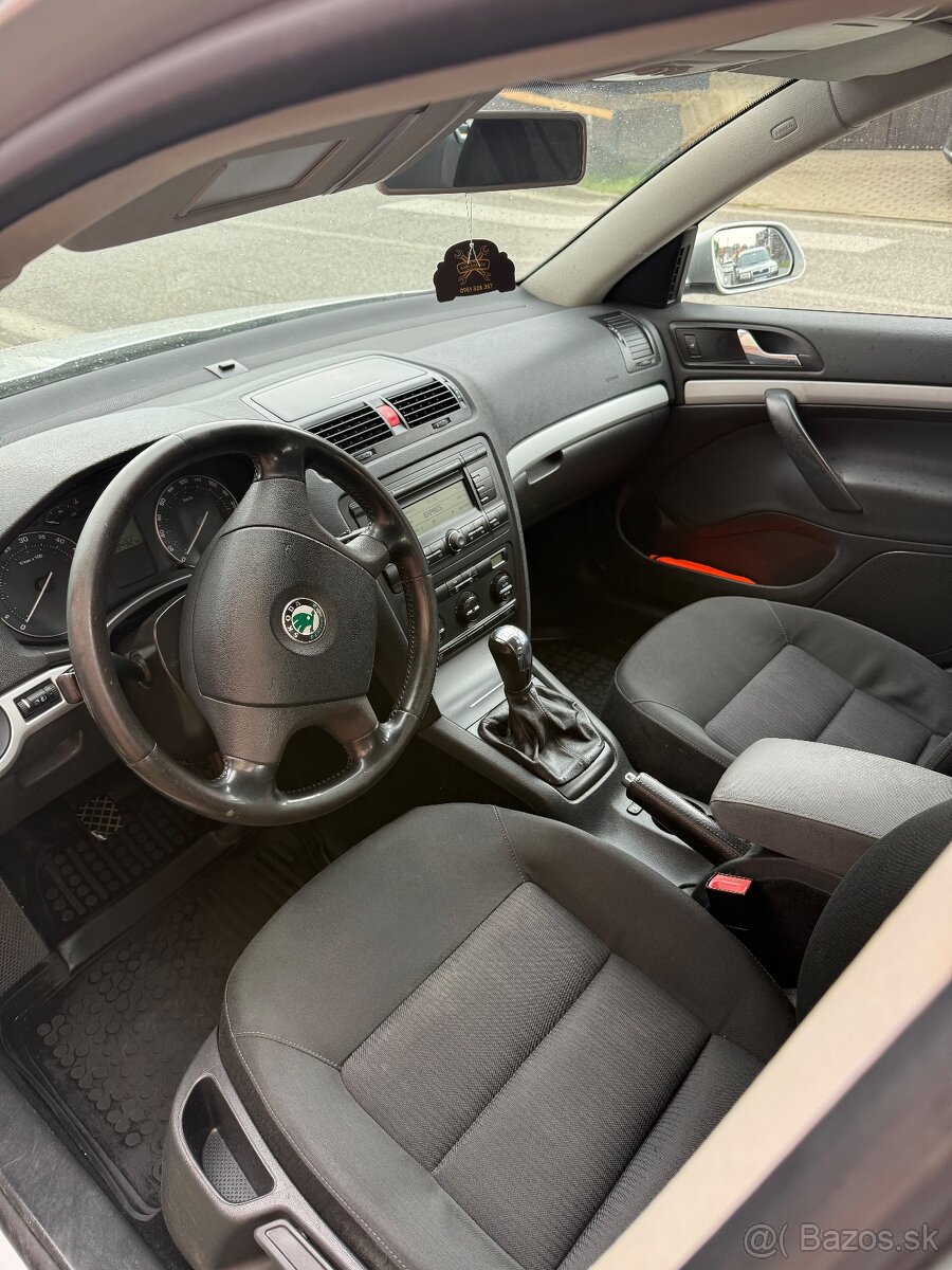 Škoda Octavia 2 1.9TDI 77kw - 5