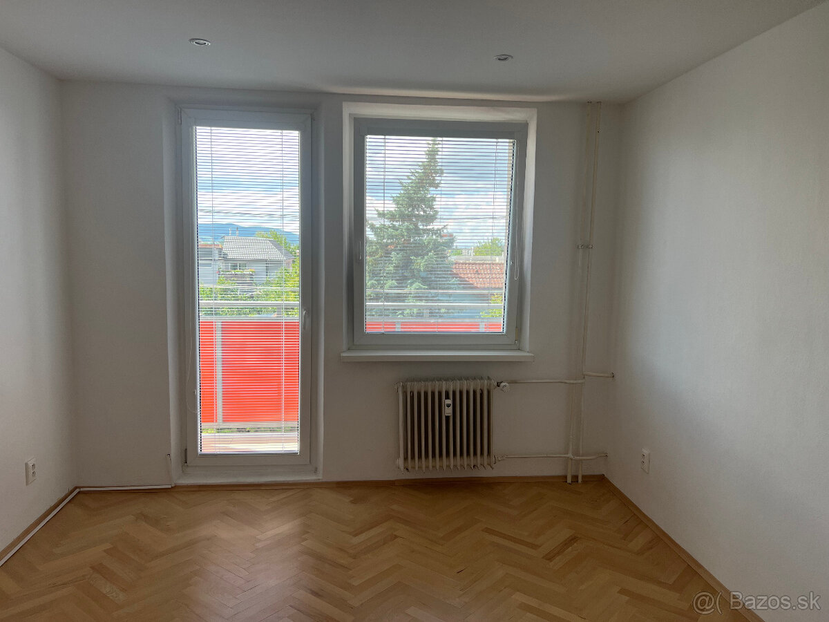 2 izb. Trenčín, ul.Bezručova - 5
