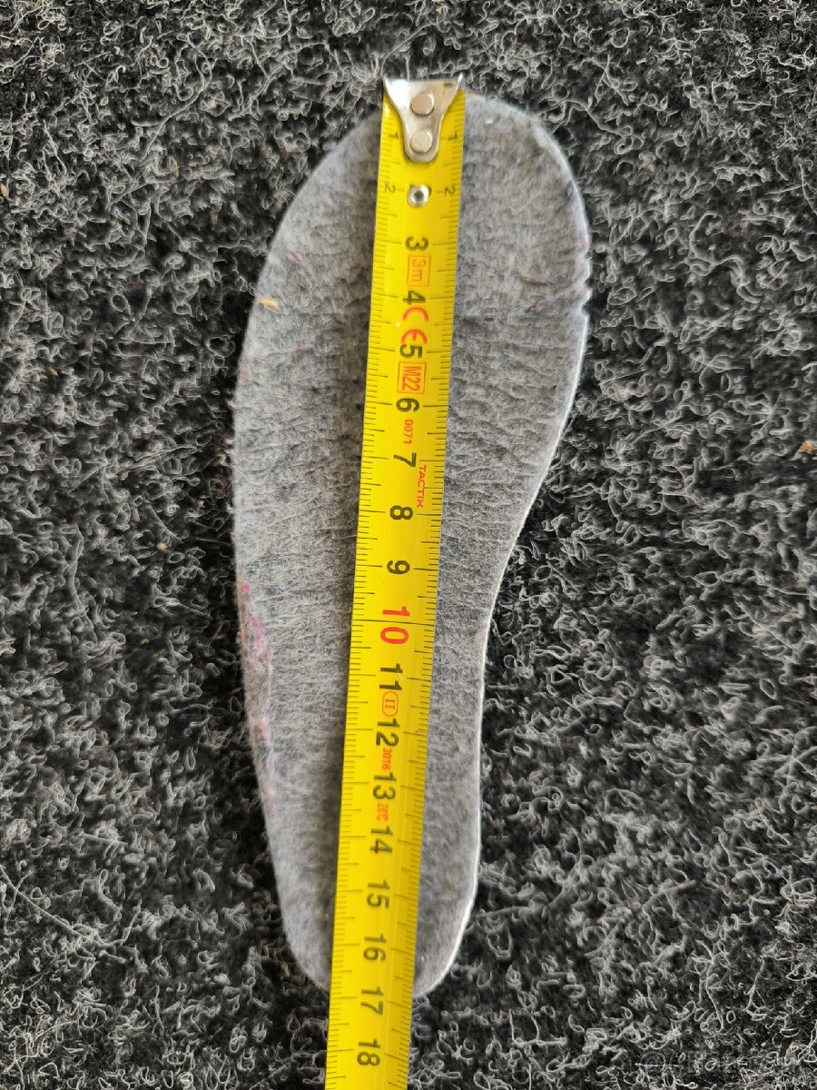 Predám detské lyže 80 cm komplet - 5