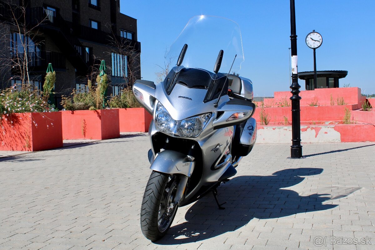 Honda ST 1300 Pan European - 5