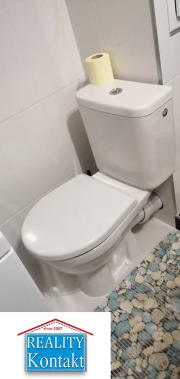 Ponúkame na prenájom 1-izbový byt v N. Zámkoch - 5