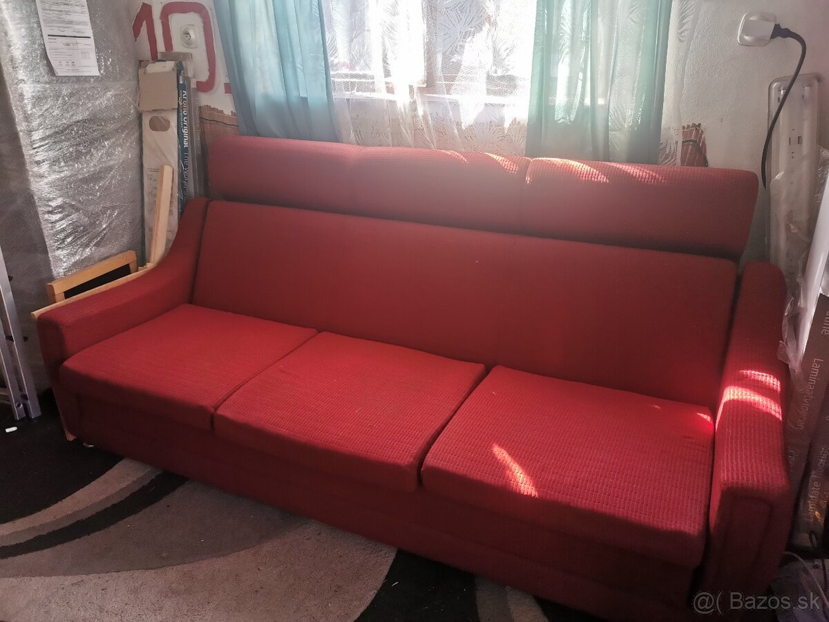 Predám sedaciu gaučovu roztahovaciu ešte zachovalu na chat. - 5