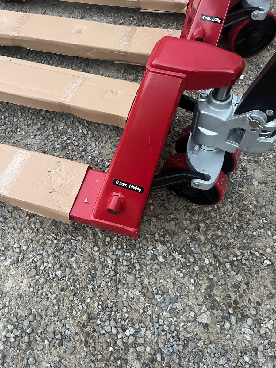 Paletovaci vozik 2500kg - 5
