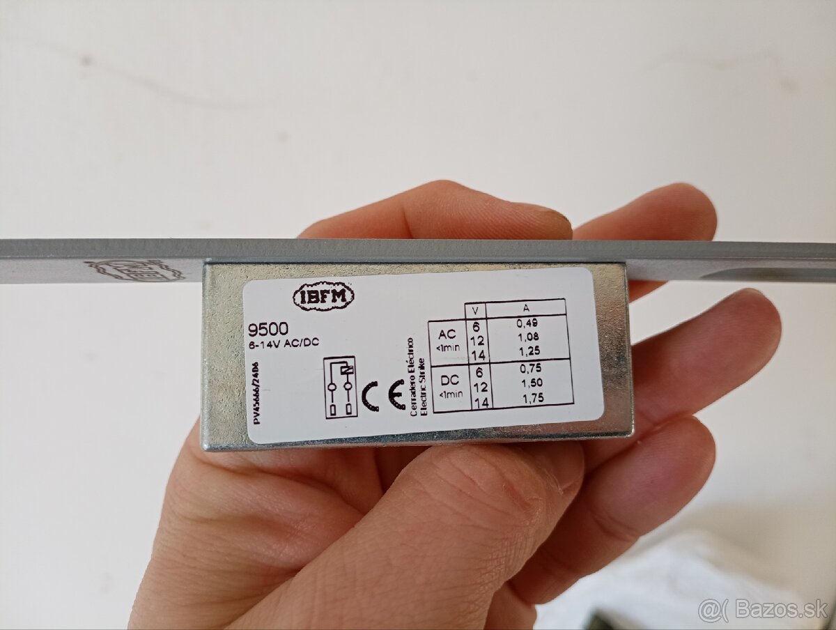 Guľa na bránu, elektronické otváranie - 5