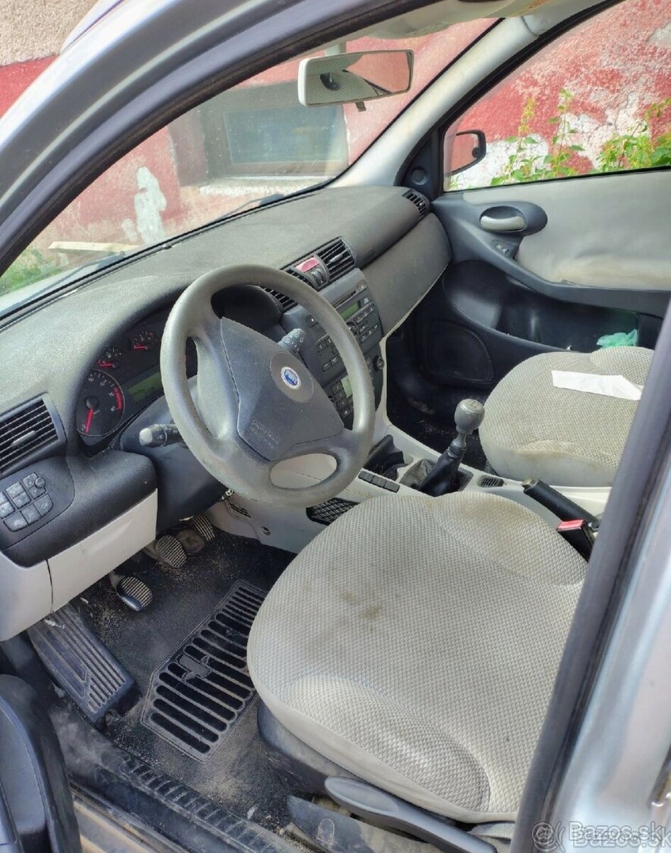 Fiat Stilo Kombi - čítaj popis - 5