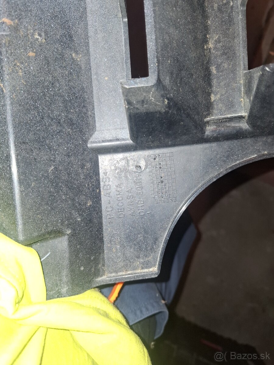 Land Rover predná maska L322 - 5