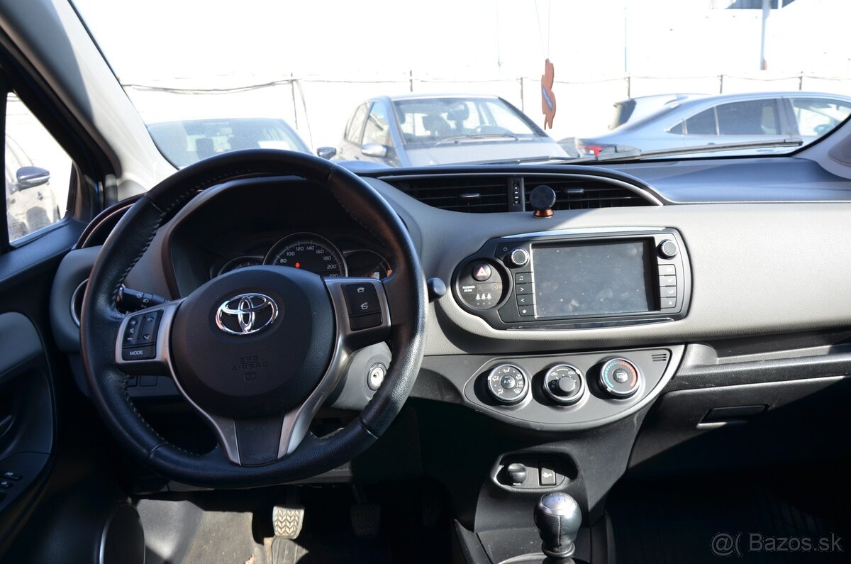 Toyota Yaris 1,33 M6 73KW Selection - 5