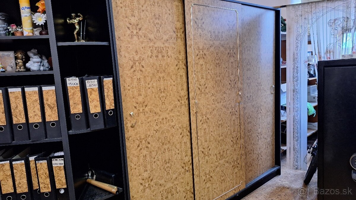Nábytok do obchodu - 5