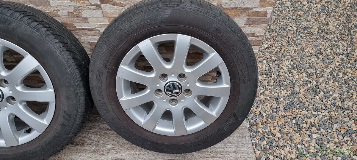 Predám originálne hliníkové disky VW r15 5x112 et50 6,5J - 5