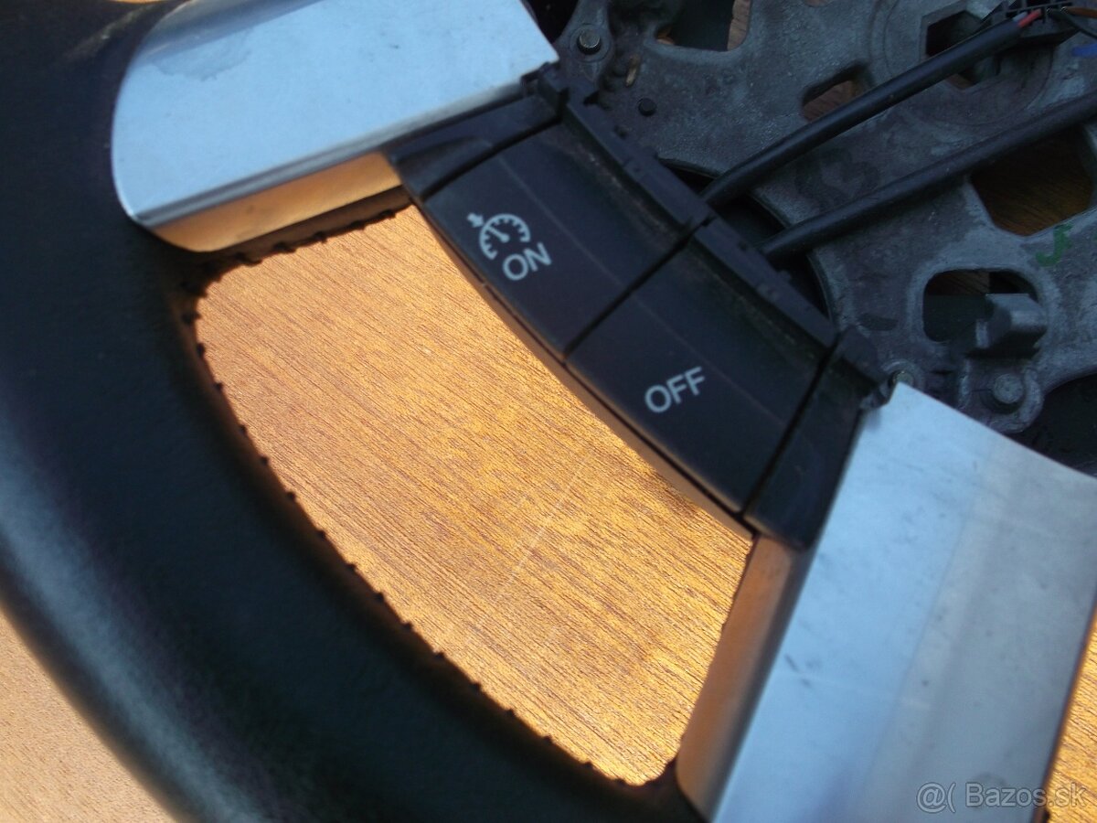 KOŽENÝ VOLANT FORD FOCUS - 5