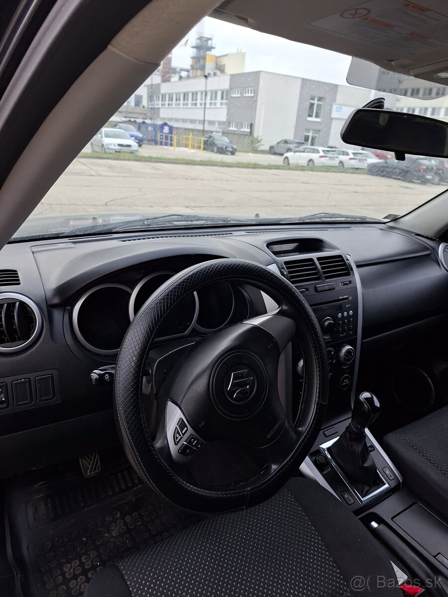 SUZUKI GRANT VITARA 1 9 D - 5
