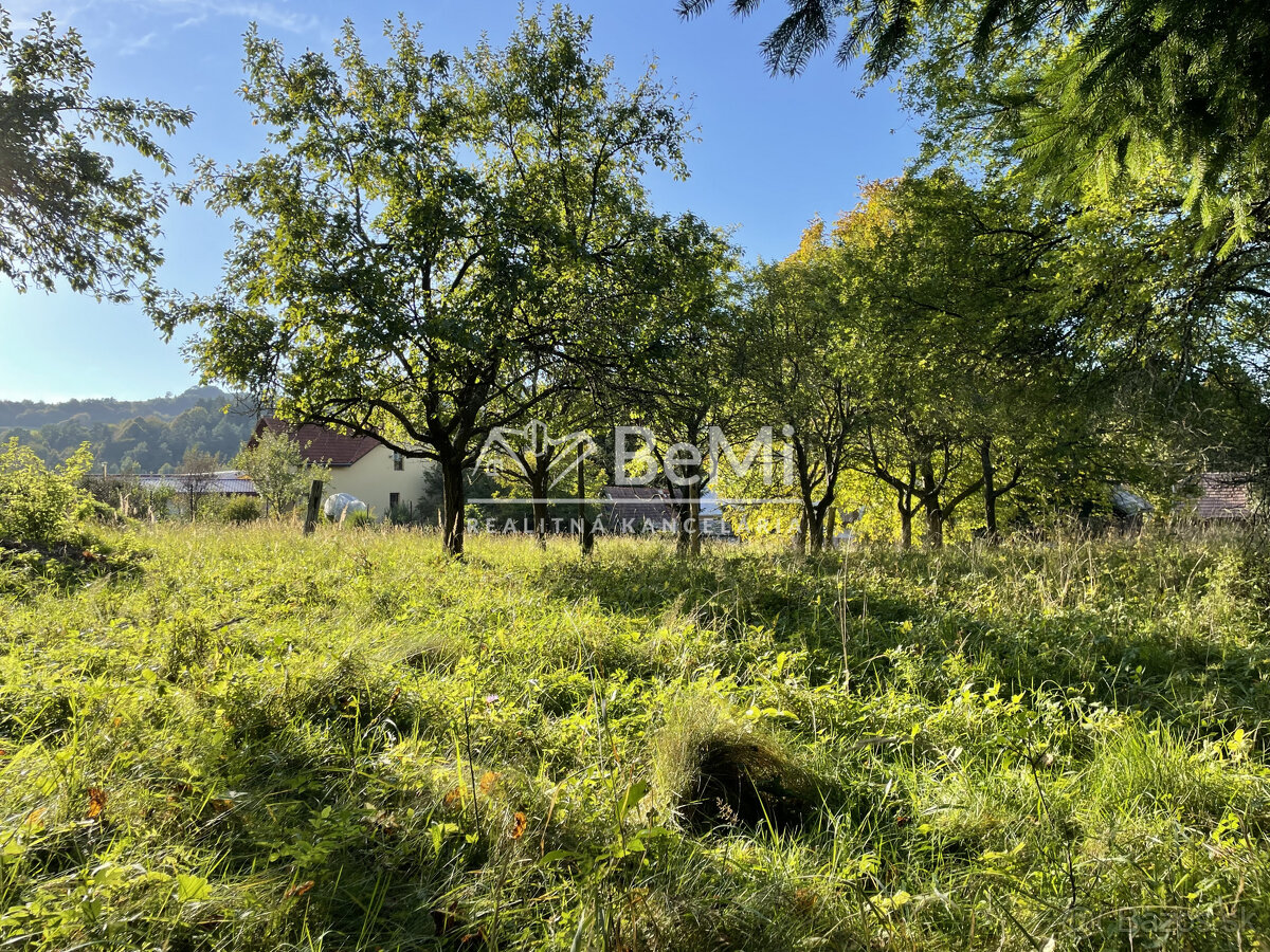 Znižená cena -predaj pozemku v interaviláne obce Sklené - Tu - 5